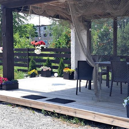 Kullerkupu Hostel Курессааре Екстер'єр фото